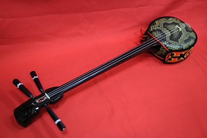 三線　沖縄三線初心者にもやさしいお得なシンプルセット　新品未使用