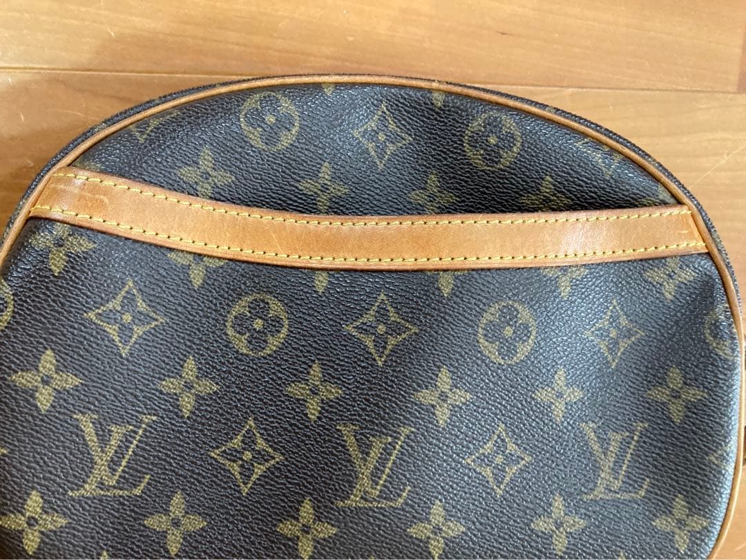 Louis Vuitton ルイヴィトン　モノグラム　斜め　ショルダーバッグ