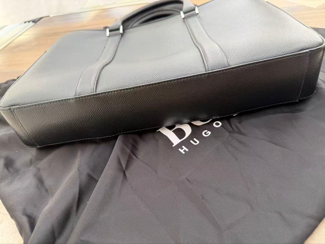 HUGO BOSS ブラック メンズビジネスバッグ