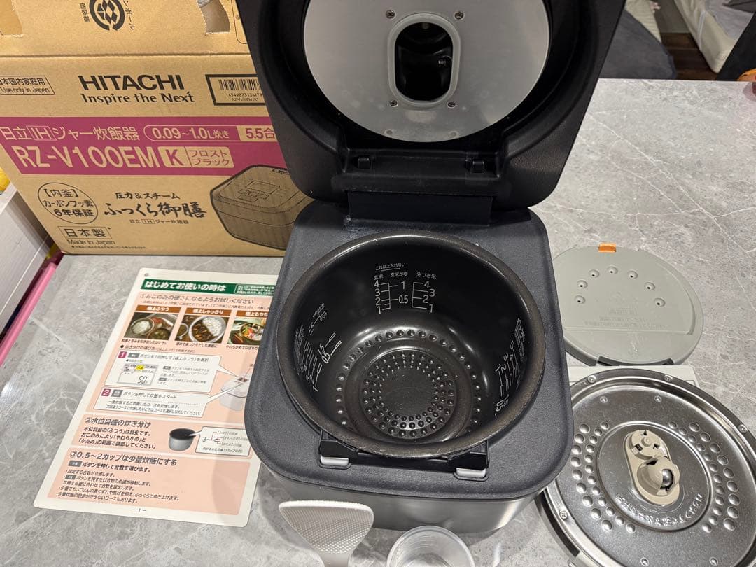 HITACHI RZ-V100EM K 炊飯器