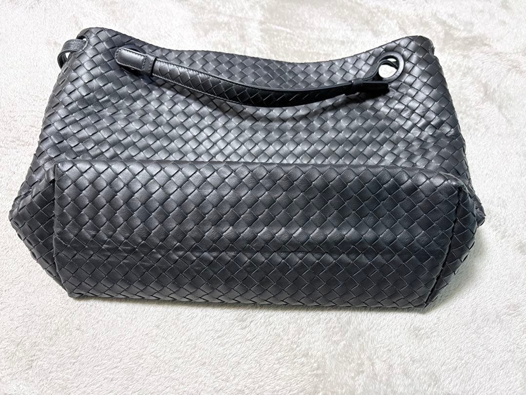 ルドルフ 『美品』BOTTEGA VENETA 編み込みレザーハンドバッグ