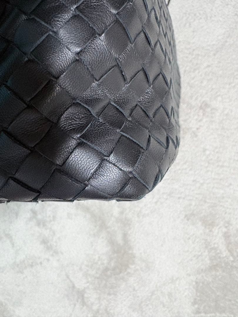 ルドルフ 『美品』BOTTEGA VENETA 編み込みレザーハンドバッグ