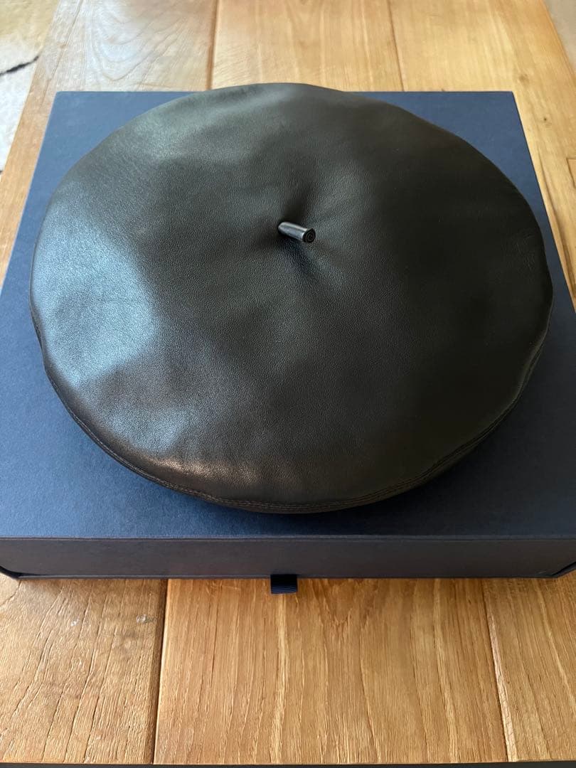 美品　クリスチャン　ディオール　レザー　ベレー帽