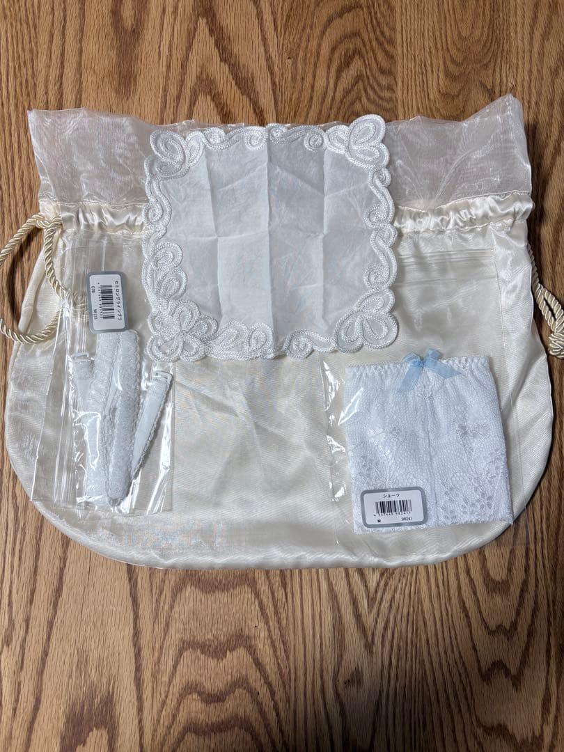 セモア　ブライダルインナー　C70/64