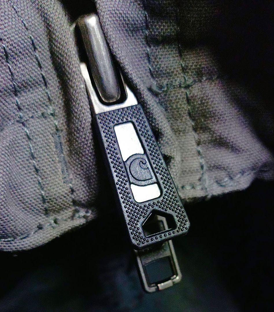 ❐Carhartt ⚪グレー ダブルジップ【ドローコード付き】ベスト