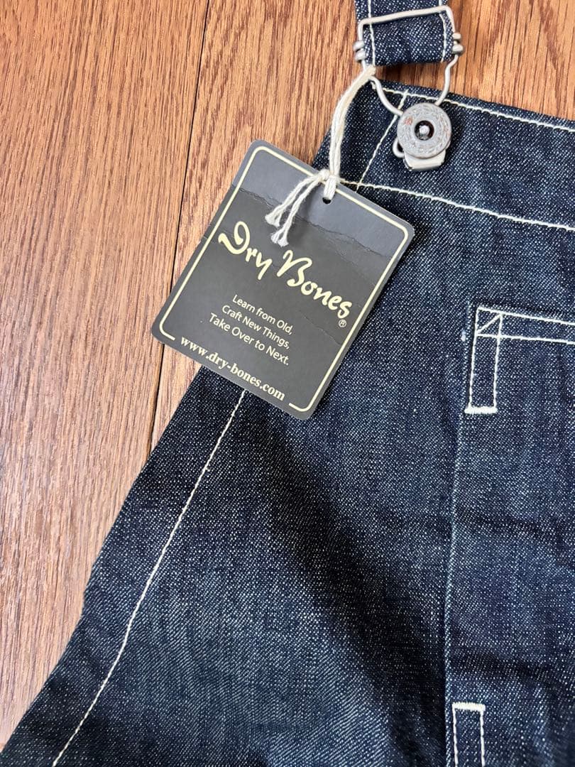 Dry Bones Cinch Buckle Overallsドライボーンズ