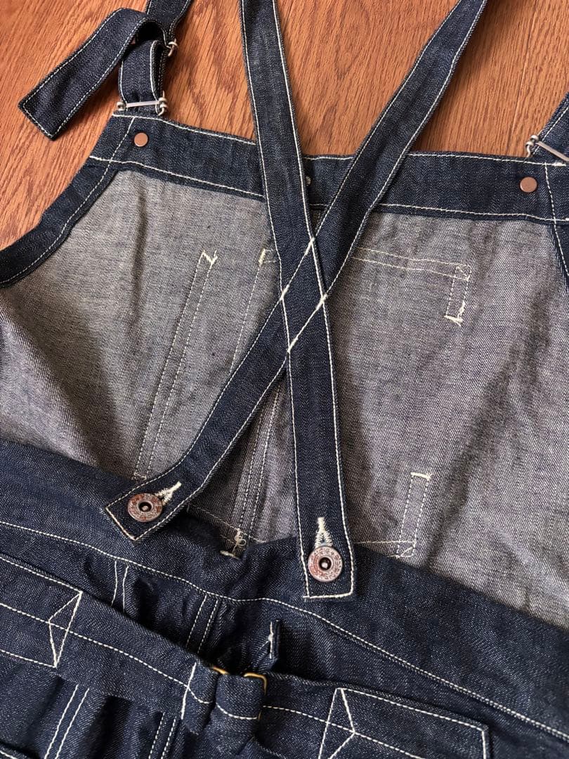 Dry Bones Cinch Buckle Overallsドライボーンズ