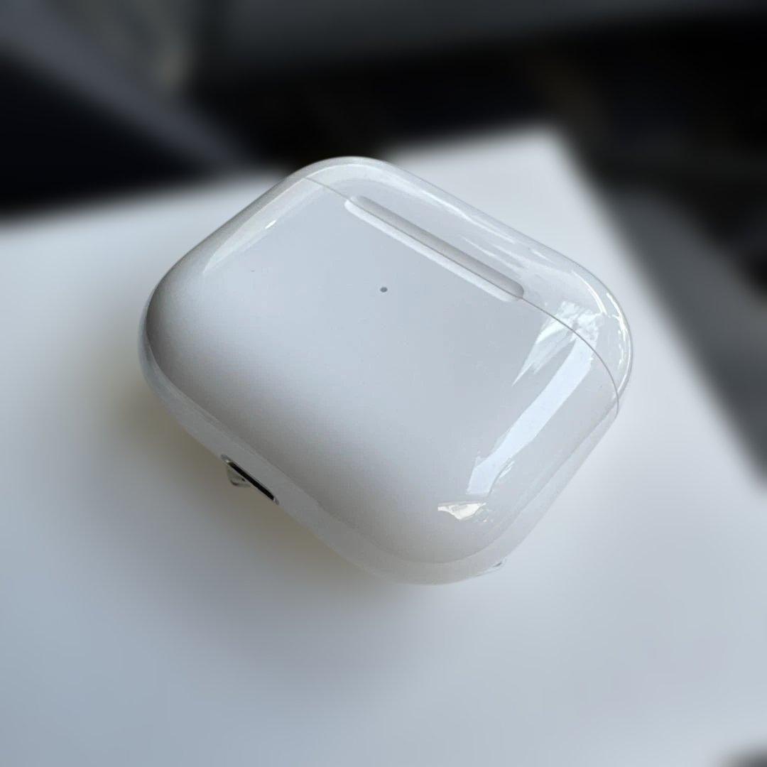 Apple AirPods3世代　箱付き　ケース　両イヤホン完備