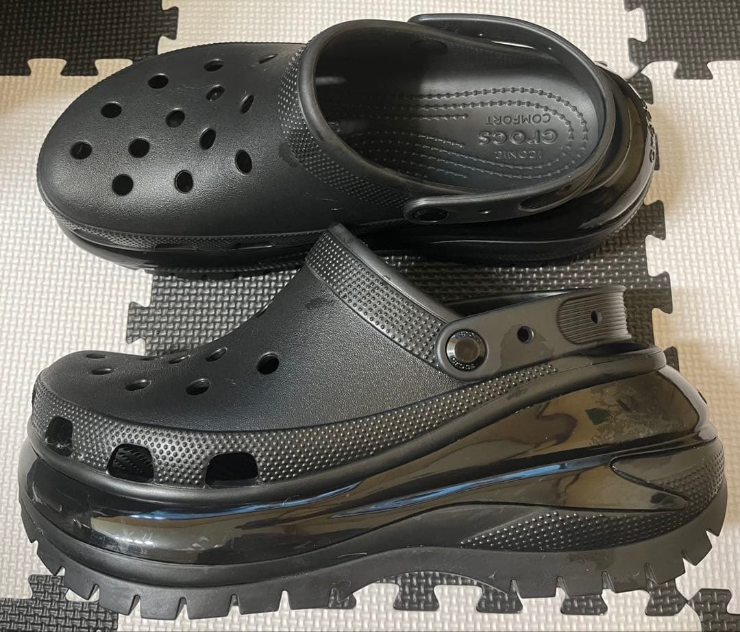 美中古 クロックス MEGA CRUSH CLOG 28cm