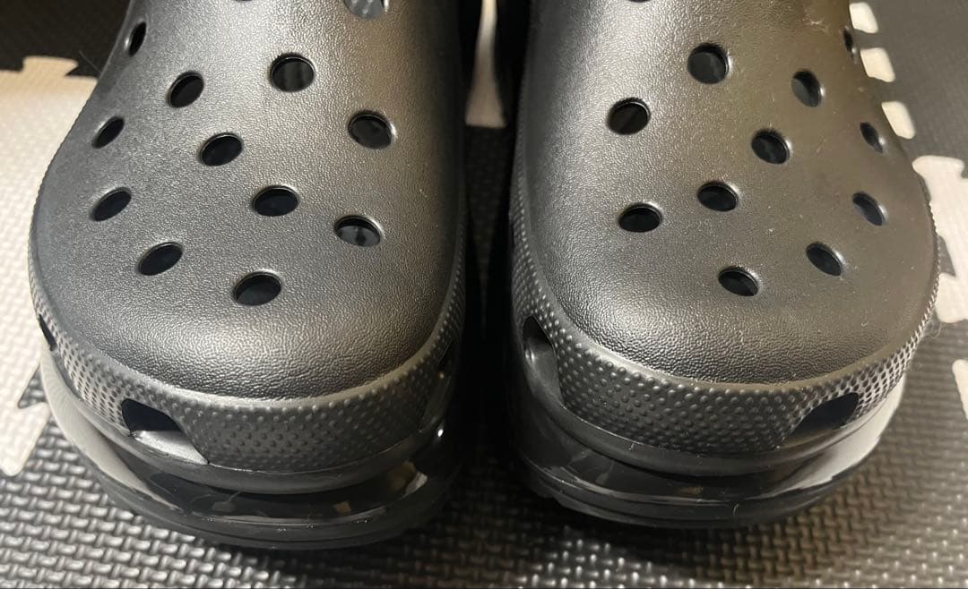 美中古 クロックス MEGA CRUSH CLOG 28cm