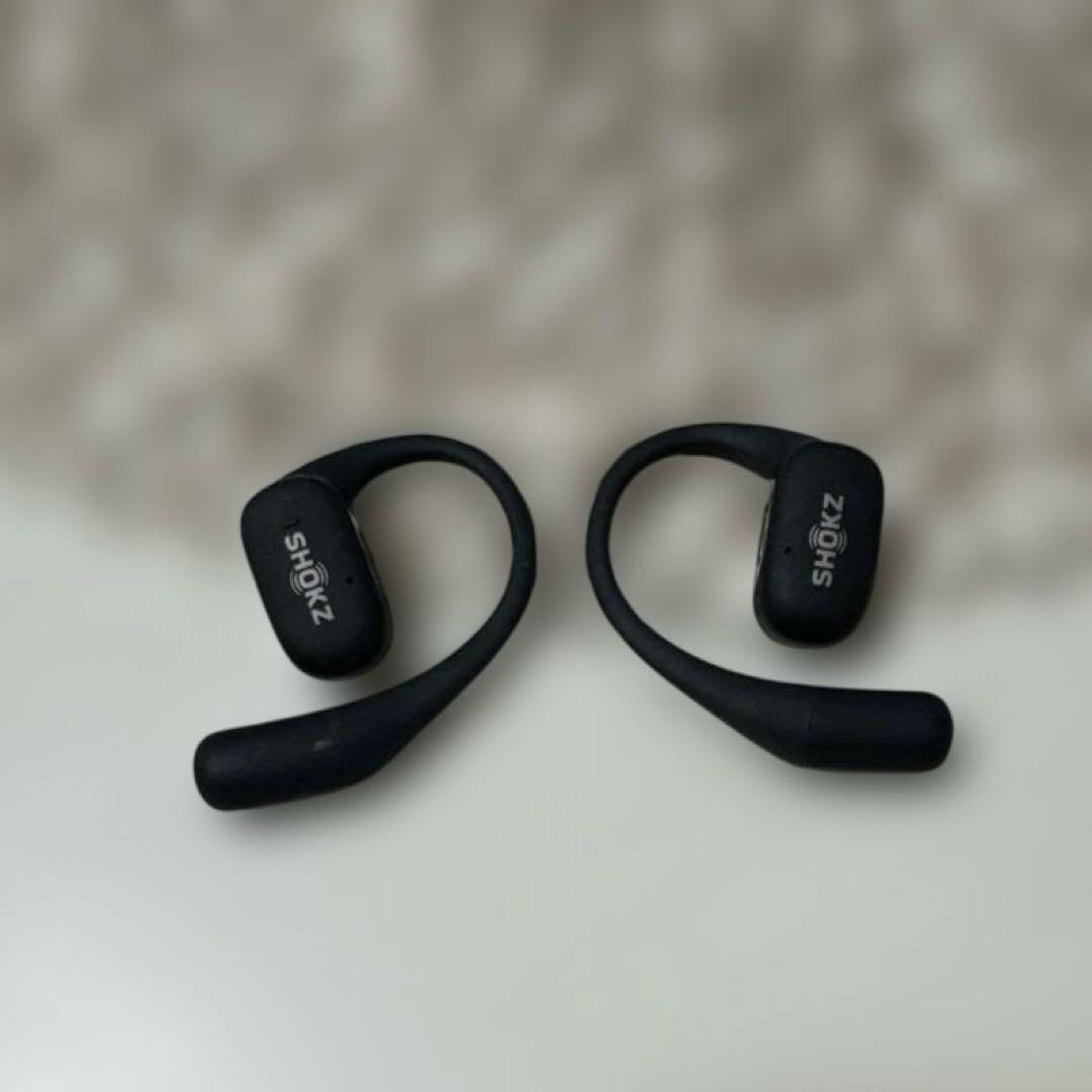 【使用１回のみ！超美品】SHOKZ OPENFIT ワイヤレスイヤホン ブラック