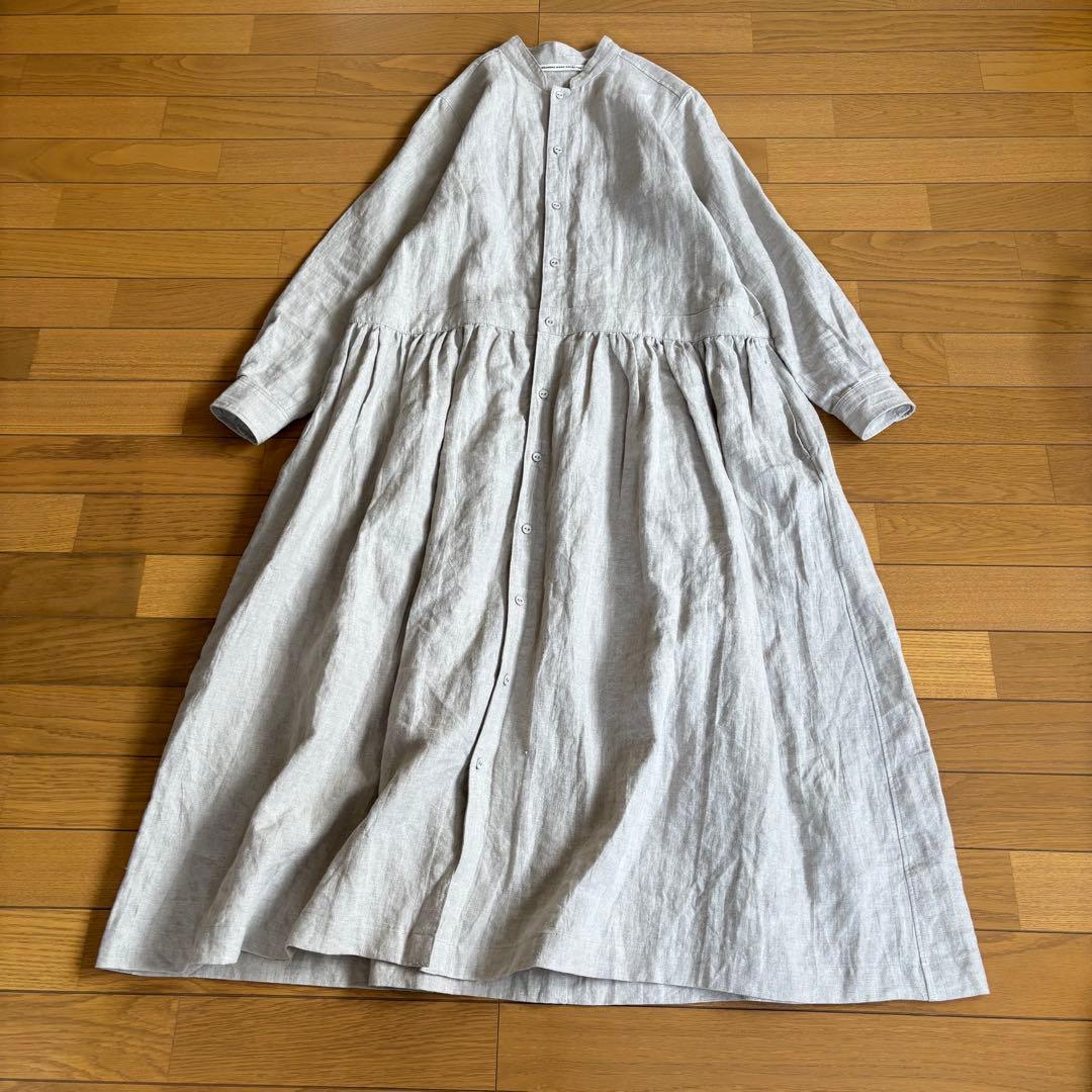 GRANDMA MAMA DAUGHTER スタンドカラーリネンワンピース