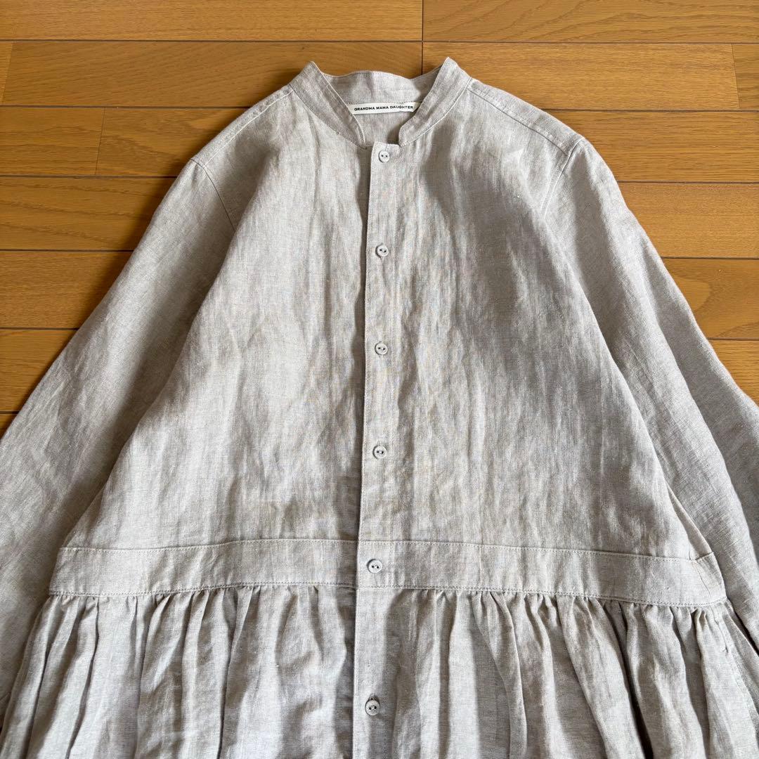 GRANDMA MAMA DAUGHTER スタンドカラーリネンワンピース