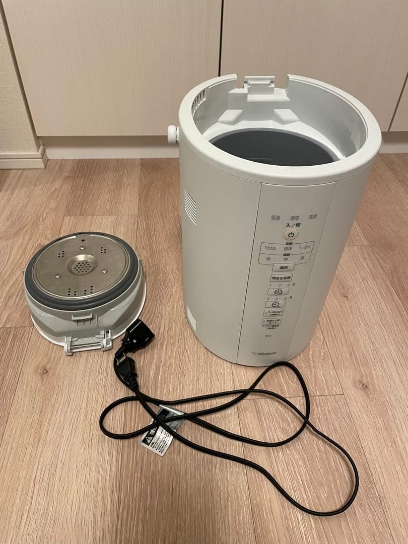 【値引き可】象印加湿器　スチーム式　2022年製　EE-DC35