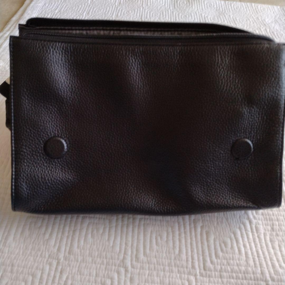 ear ブラックレザー ボディバッグ