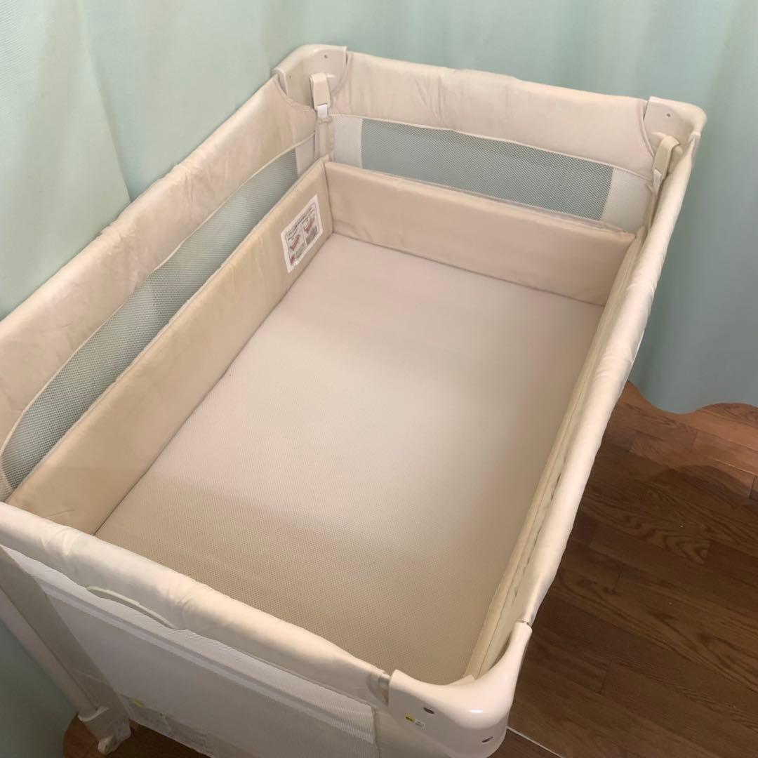 ☆美品☆【Aprica】アップリカ ココネルエアー ベビーベッド 折りたたみ
