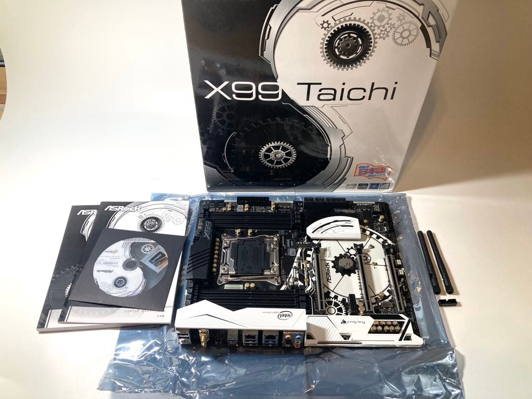 ASROCK マザーボード X99 Taichi