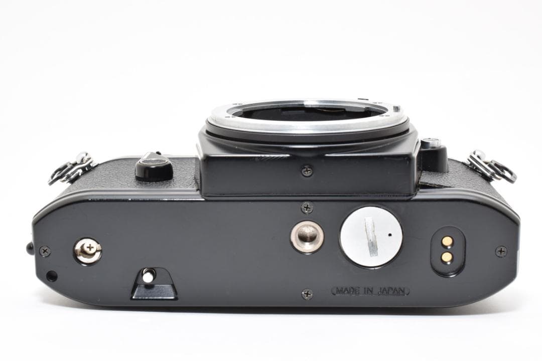 超美品 NIKON ニコン フィルムカメラ EM モルト新品交換済 H156