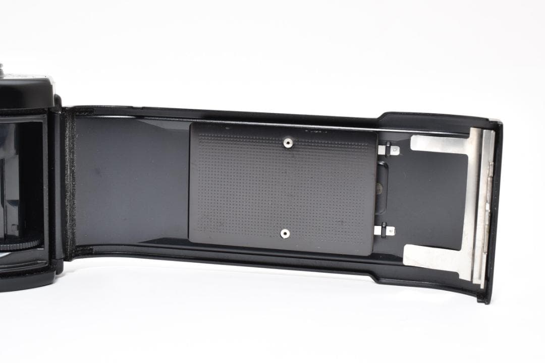 超美品 NIKON ニコン フィルムカメラ EM モルト新品交換済 H156