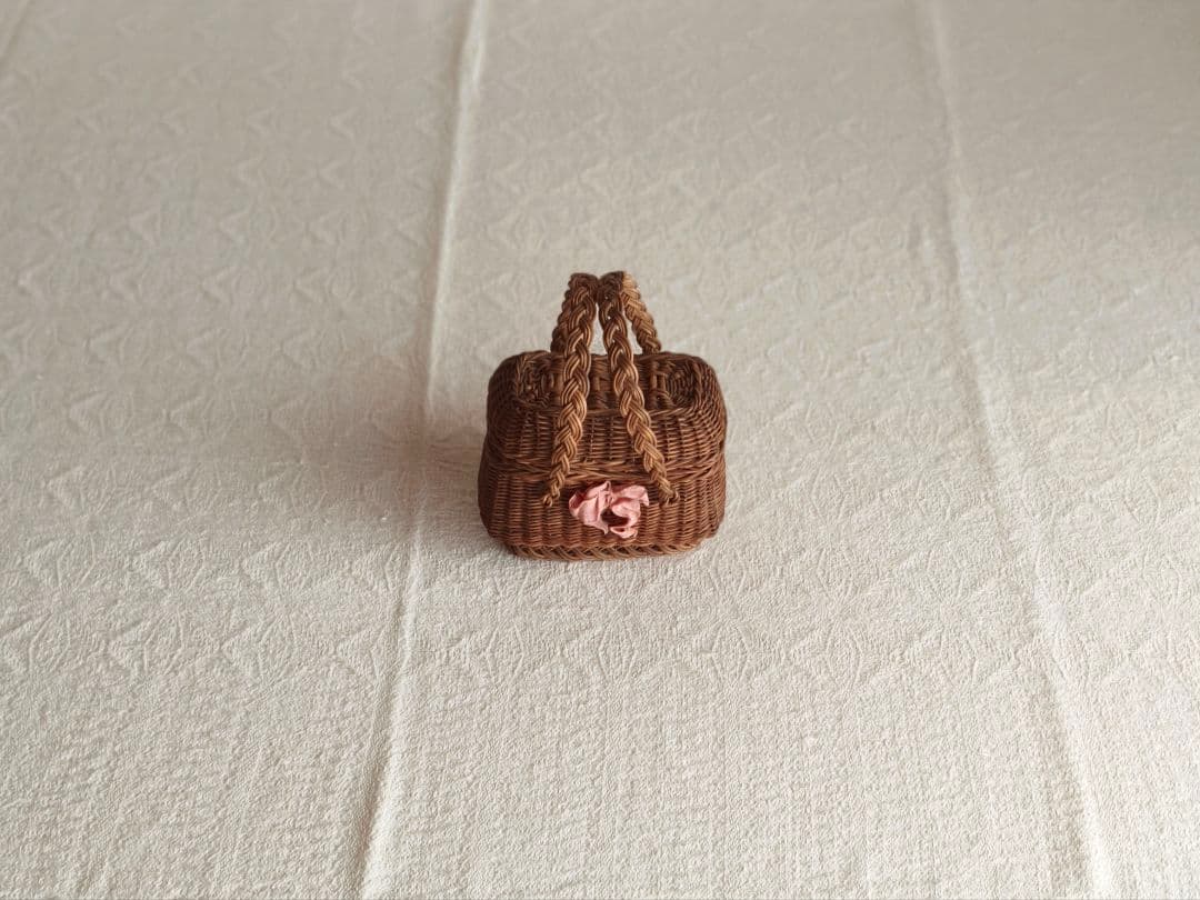 * antique doll panier ❀ * 小さなバスケット カゴ