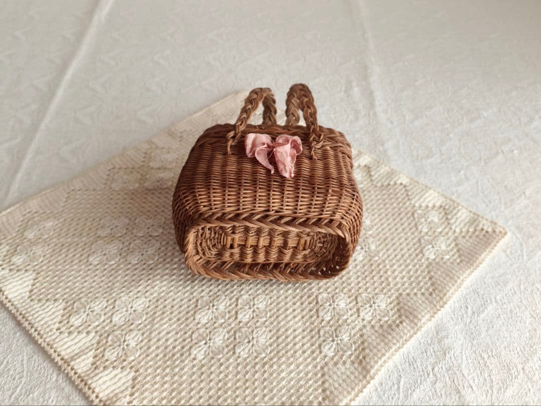 * antique doll panier ❀ * 小さなバスケット カゴ
