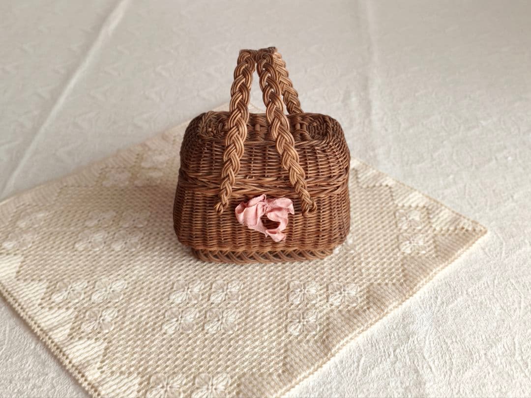 * antique doll panier ❀ * 小さなバスケット カゴ