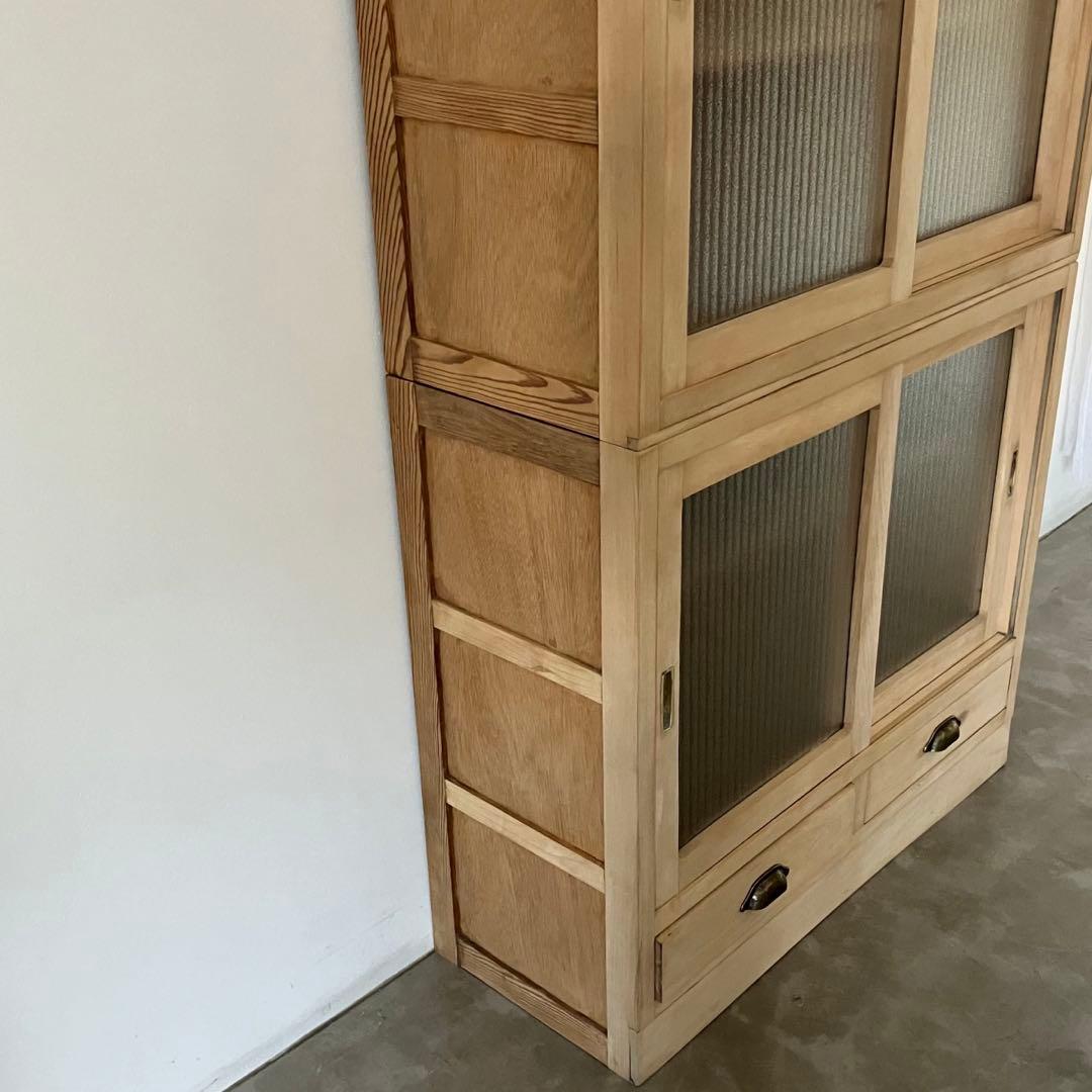 レトロ　アンティーク　古道具　古家具　剥離家具　ストリップド　食器棚　ガラス棚