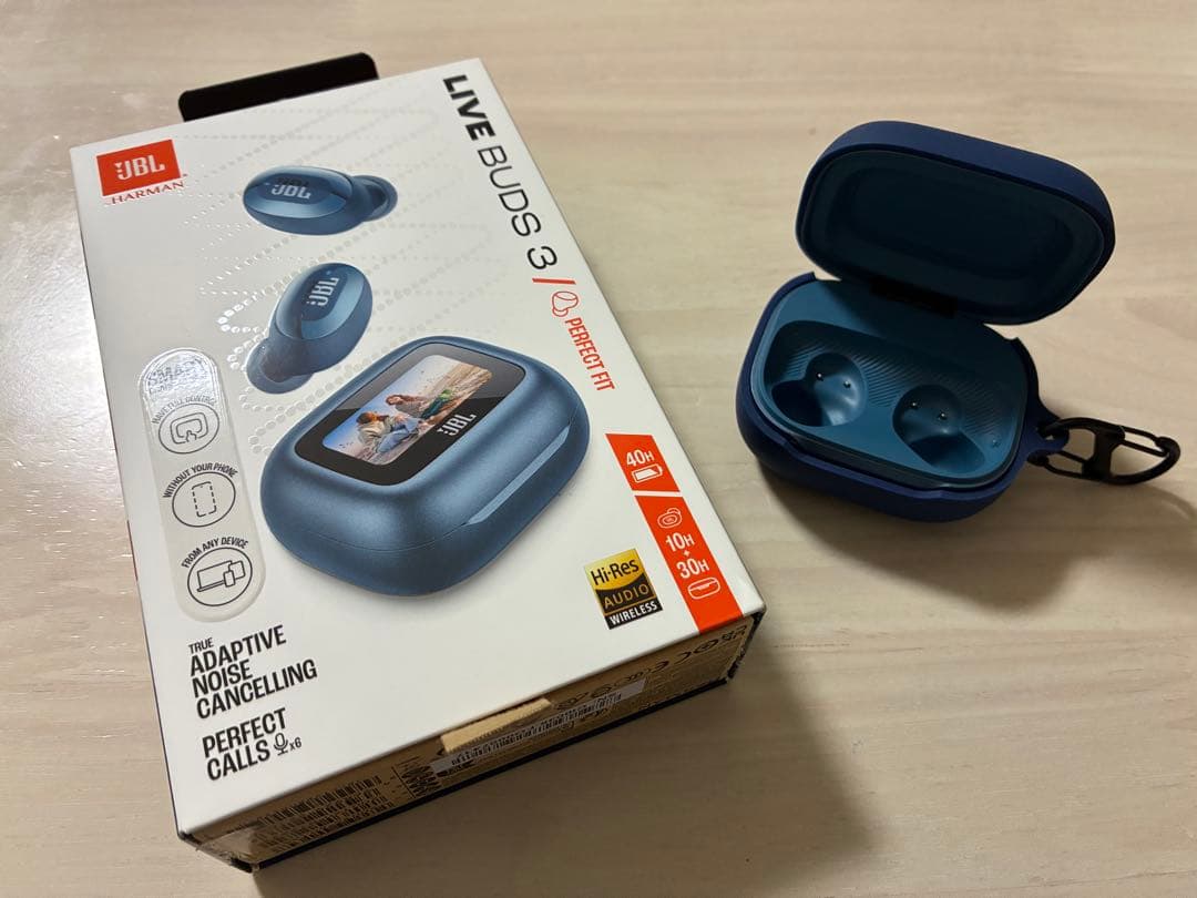 JBL LIVE BUDS 3 充電ケースのみ　充電器　ブルー　中古美品