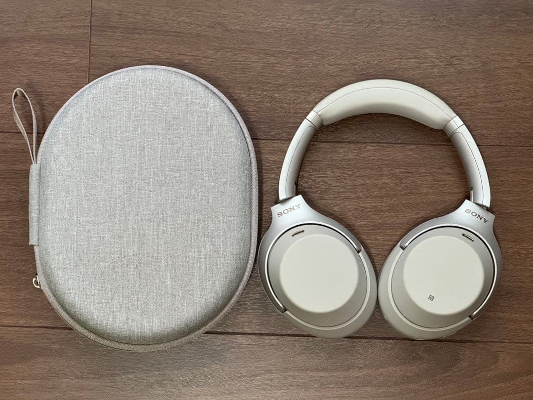 WH-1000XM3 プラチナシルバー【美品】