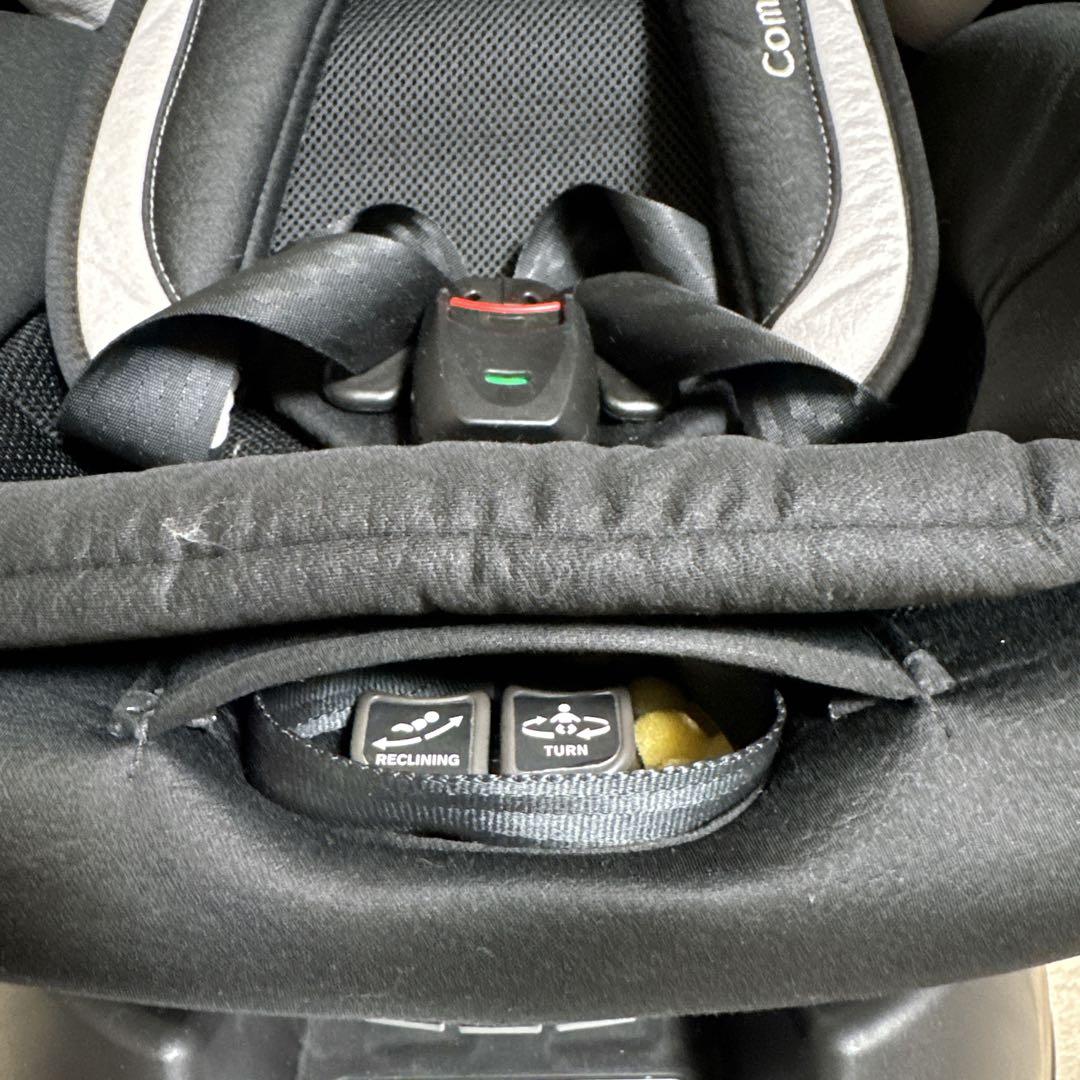 Combo コンビ　チャイルドシート ネルーム