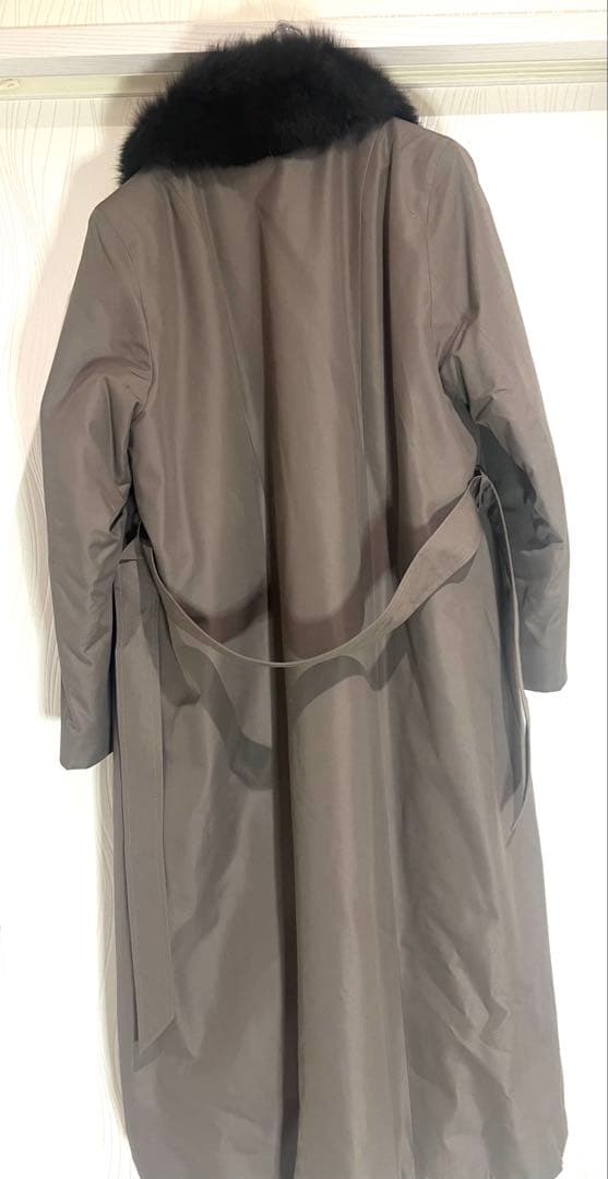 シルク フォックス ロングコート グレージュ Ｌサイズ