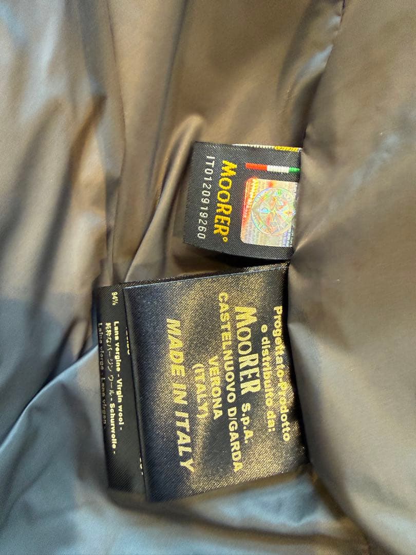 ムーレー　MOORER ダウンベスト