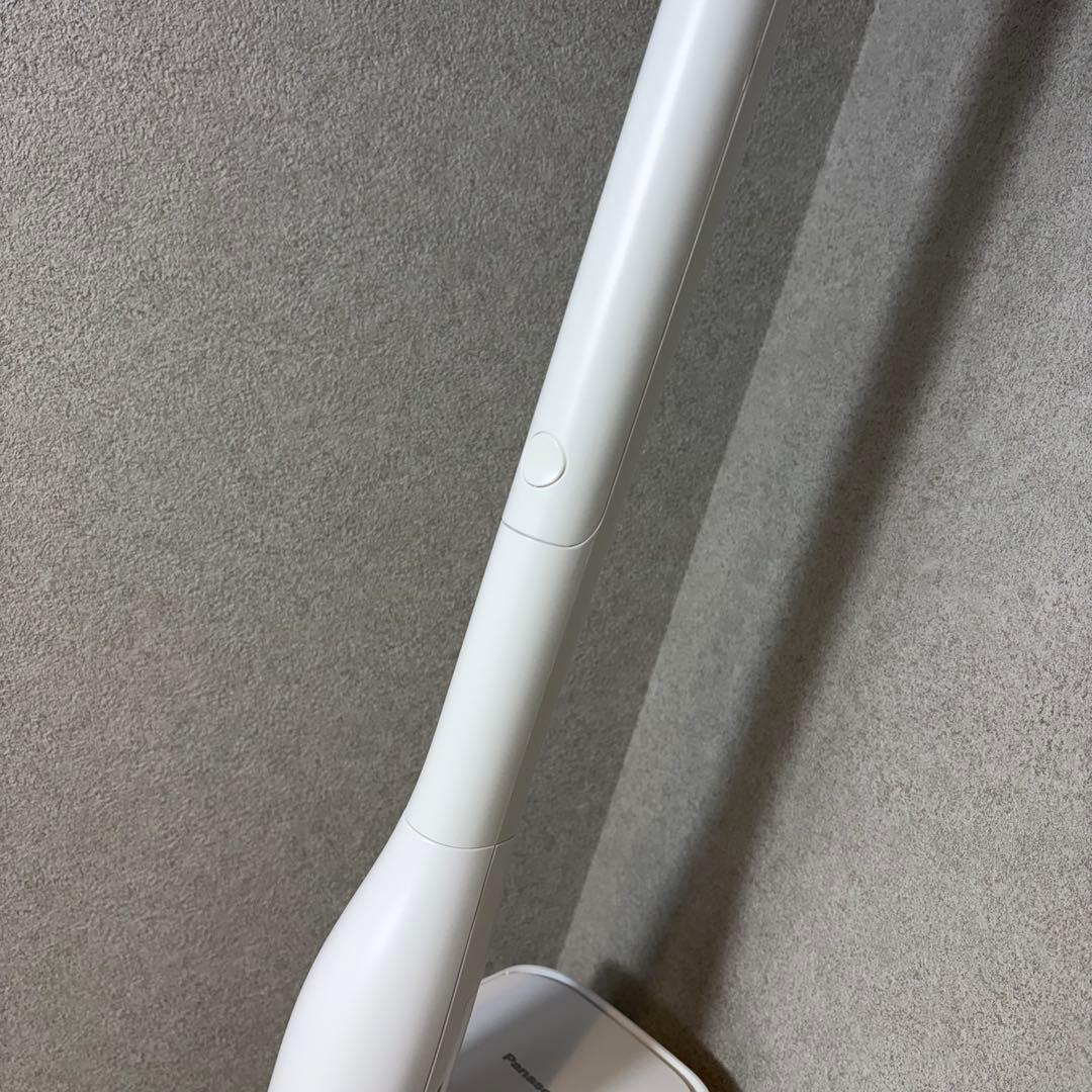 【ほぼ未使用】Panasonic MC-NS100K 2025年製 掃除機