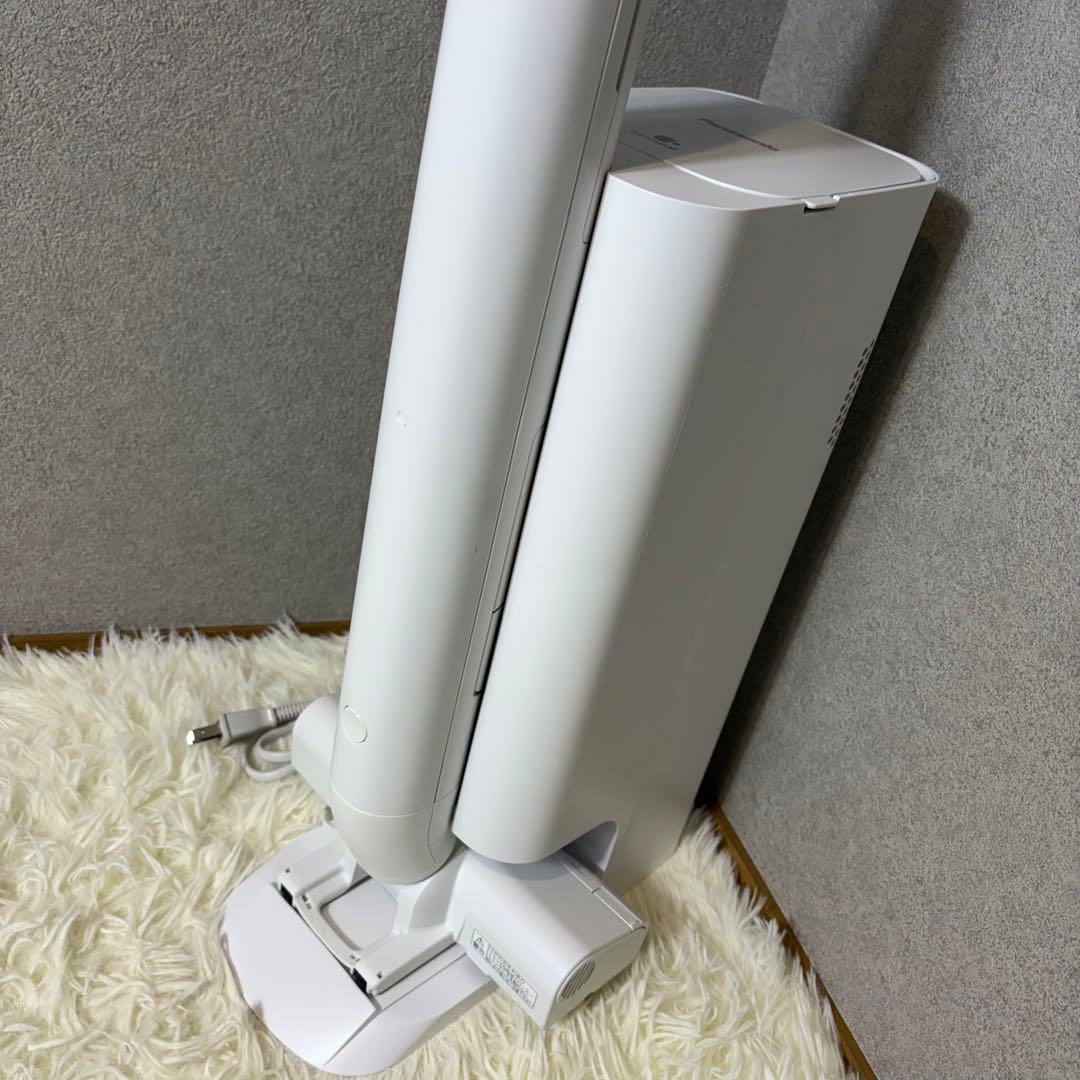 【ほぼ未使用】Panasonic MC-NS100K 2025年製 掃除機