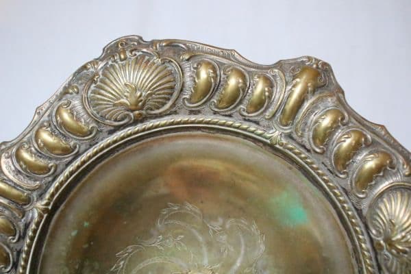 ベルギー アンティーク 古い真鍮製銀メッキ加工のコンポティエ ロカイユ模様