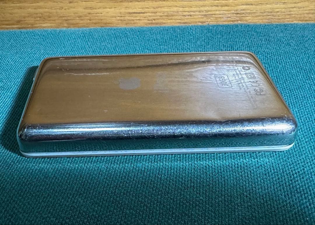 iPod Classic 5.5世代　30GB MA444J 新品バッテリー