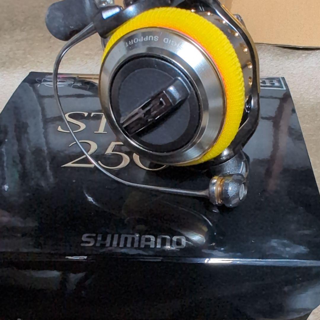 SHIMANO STELLA 2500 スピニングリール