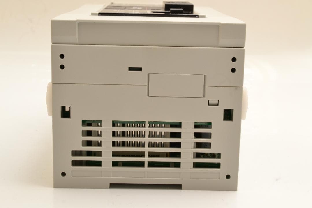 ☆美品☆三菱電機 PLC FX5U-32MR/ES シーケンサ