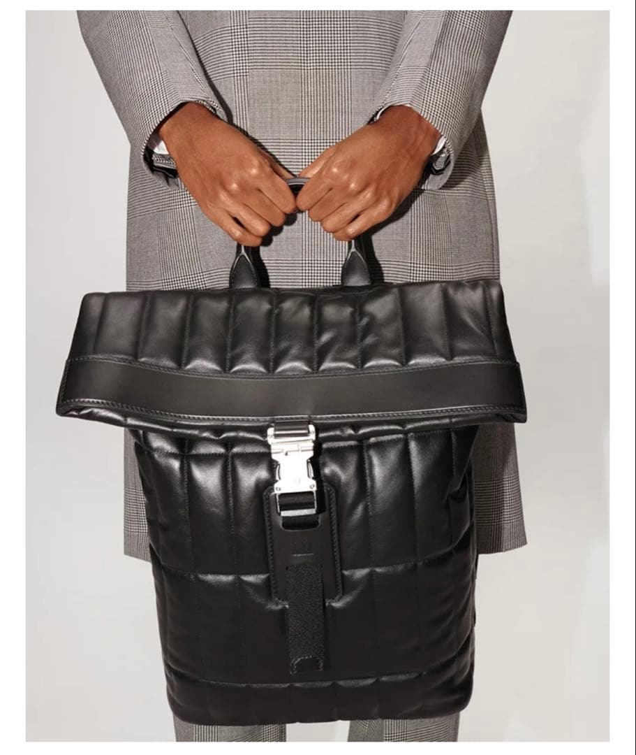 美品✨値下交渉可能✨定価303,600円 dunhill リュック　バックパック