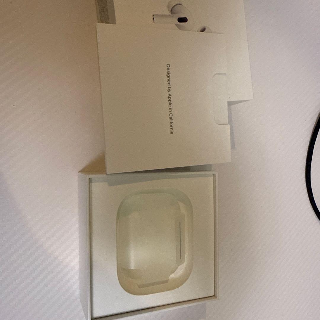 イヤホン airpodspro2 lightning