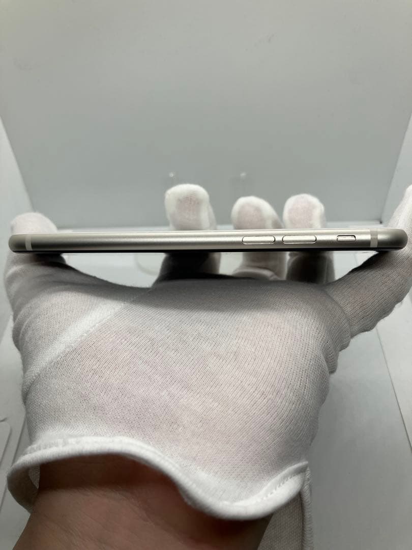 美品 バッテリー100% iPhone SE3 SIMフリー ネットワーク◯