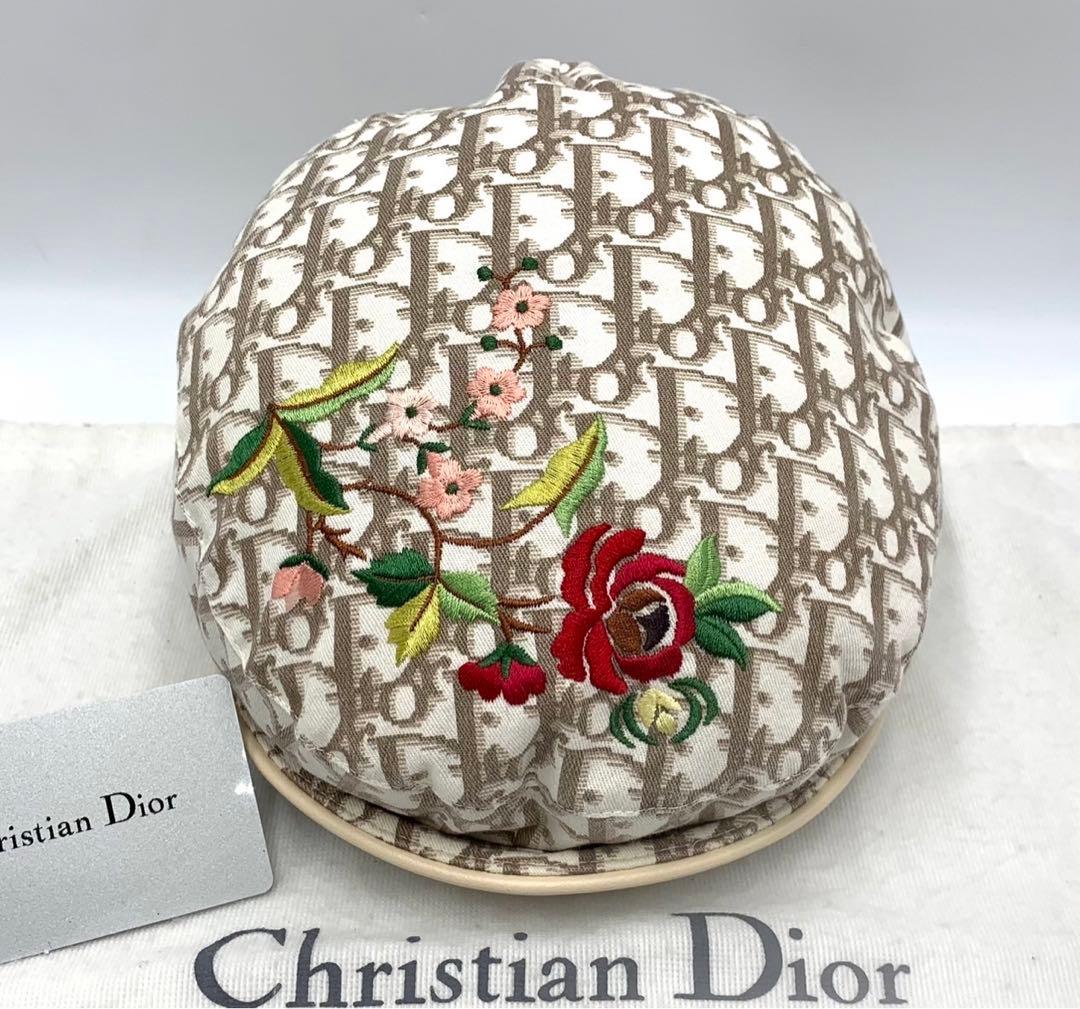 ［美品］ディオール　トロッター　キャスケット　フラワー刺繍　ロゴプレート