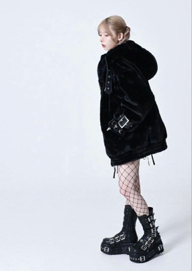 REFLEM レフレム ファイヤーマンバックルベルトハイネック ファー パーカー