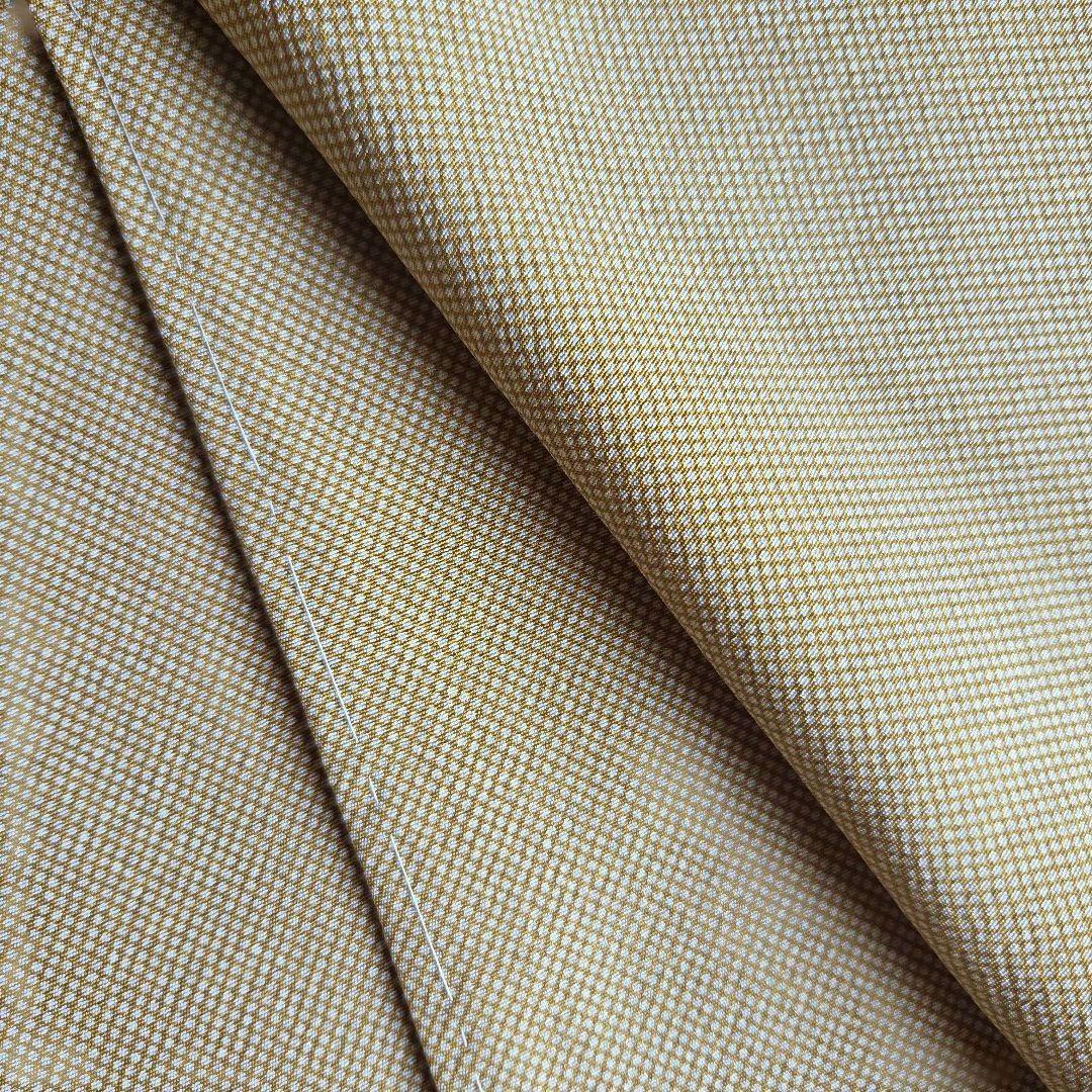 やわらかな榛色　行儀柄の江戸小紋