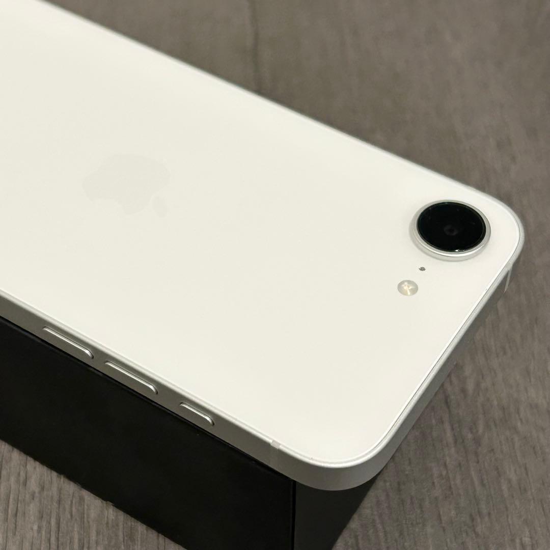 【美品】iPhone 16e｜256GB｜SIMフリー