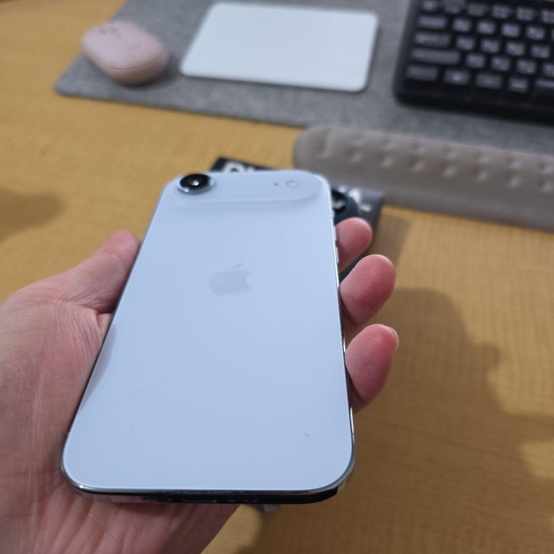 iphone air 256GB pitakaケース付き