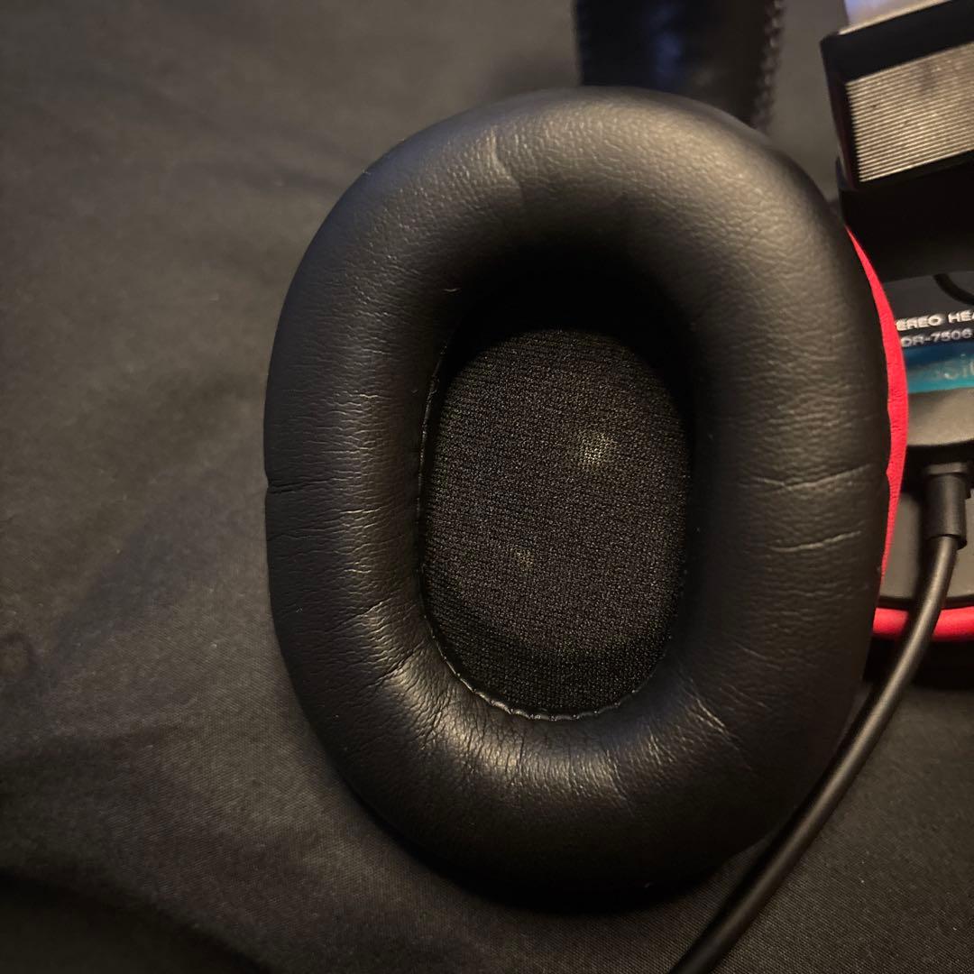 SONY MDR-7506 有線ヘッドホン　替パット付き