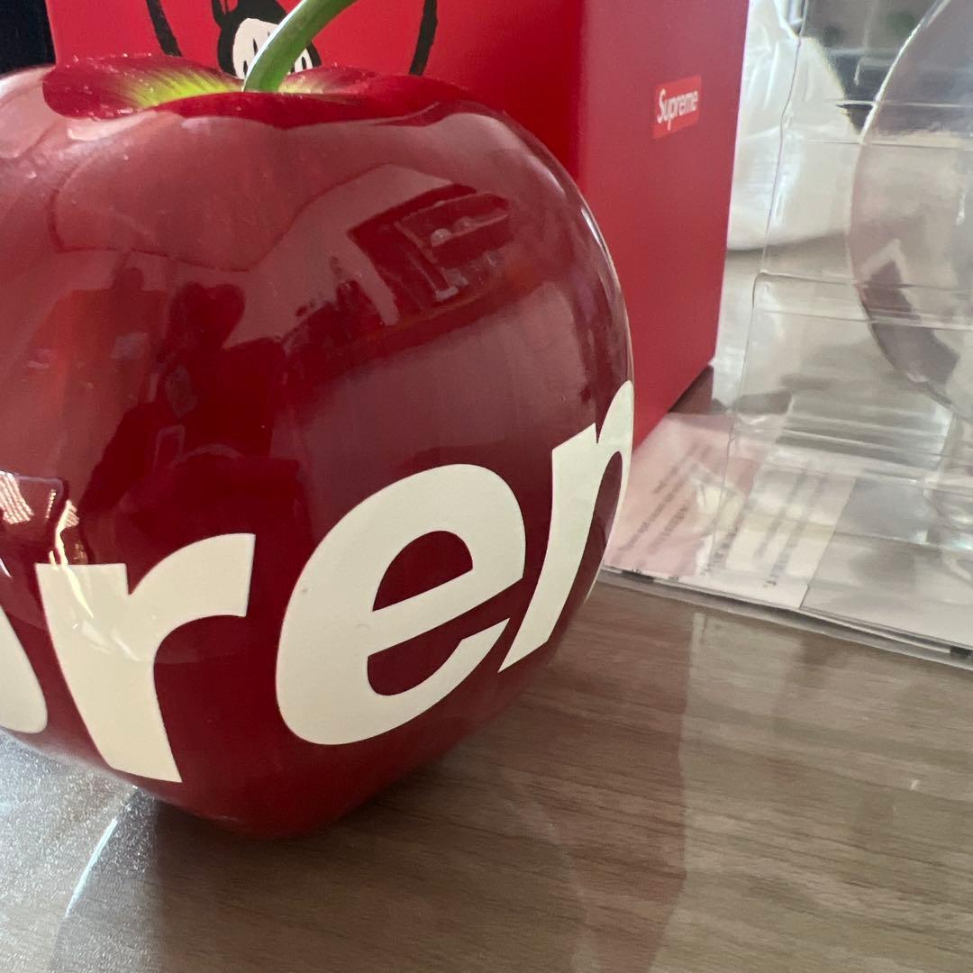 Supreme x Undercover りんご　ライト