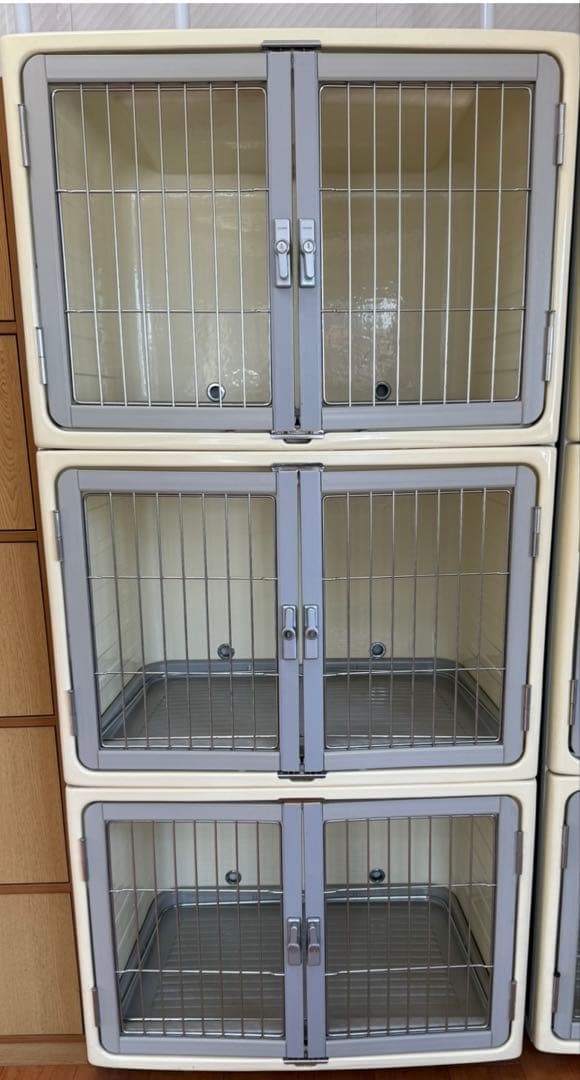 【たつや】美品 ボンビ ニューペットマンション 3段 鍵付