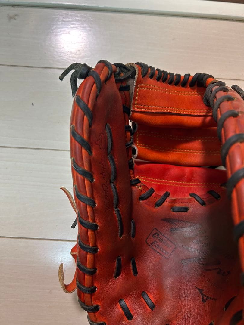 ミズノ 軟式ファーストミット　オレンジ